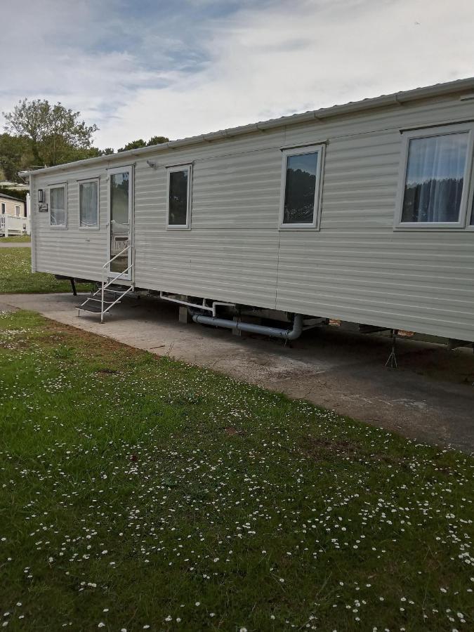 Exclusive 3 Bedroom Caravan, Sleeps 8 People At Parkdean Newquay Holiday Park, Cornwall, Uk Экстерьер фото