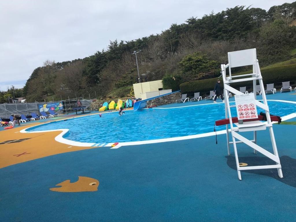 Exclusive 3 Bedroom Caravan, Sleeps 8 People At Parkdean Newquay Holiday Park, Cornwall, Uk Экстерьер фото